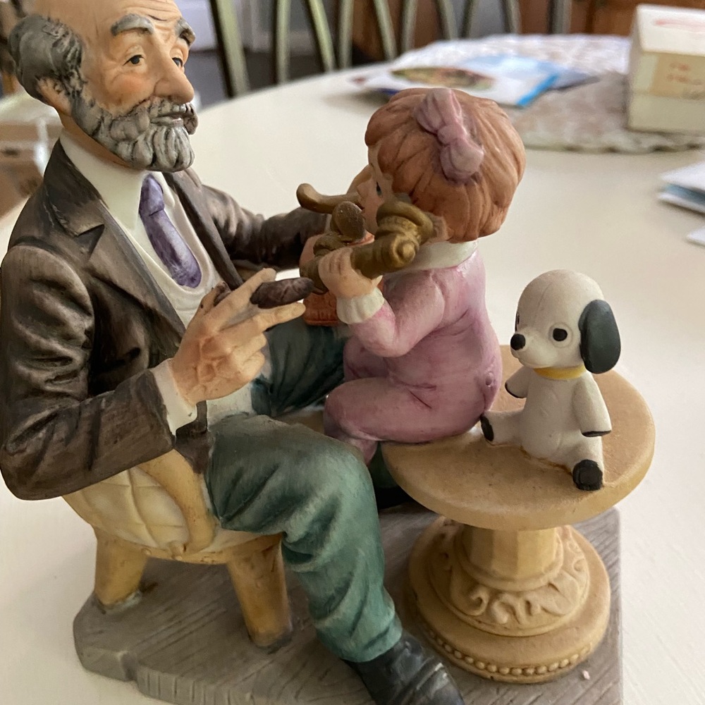 Figurine